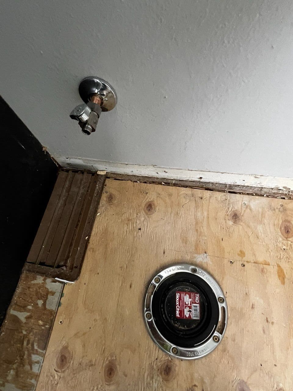 Gallery photos for Fresh Look with a New Kohler Shower and Flange: Image #2