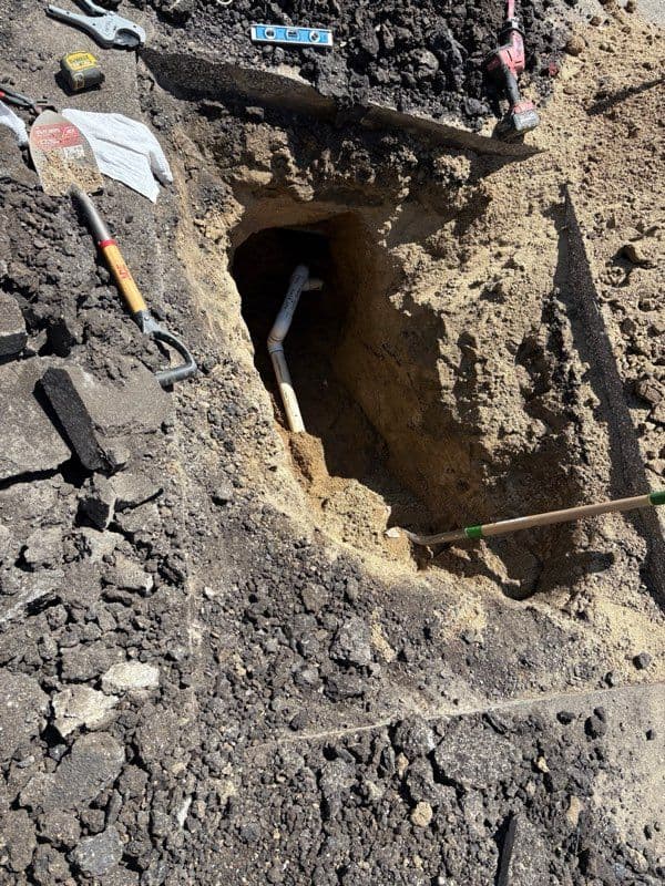 Gallery photos for Effective Water Leak Repair in Local Lot: Image #1