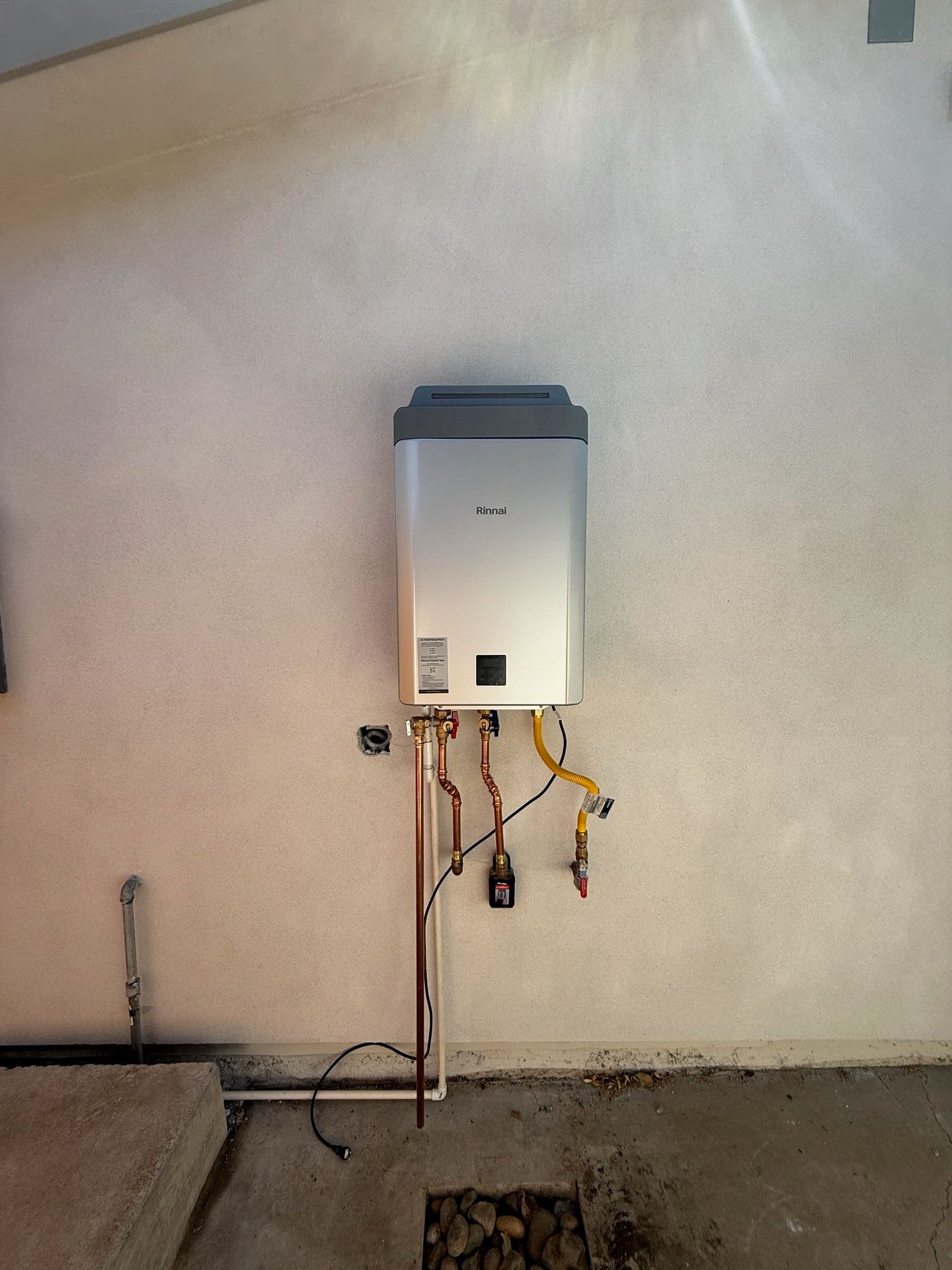 Upgrade to Tankless for Big Rebates image